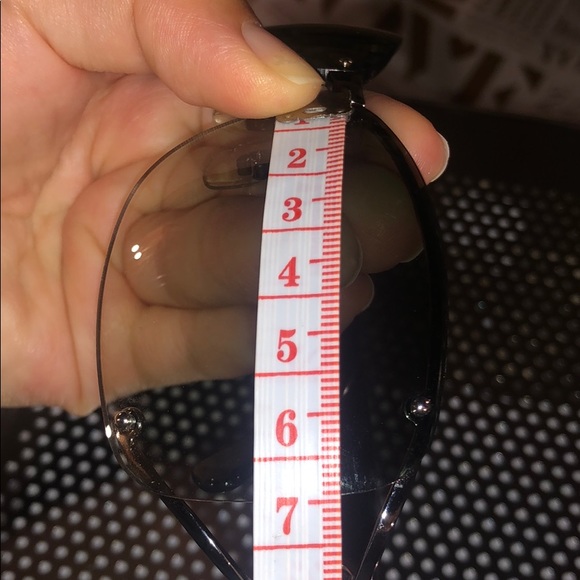 Gucci Sunnies! Super cute,  stylish & Authentic - Picture 7 of 7